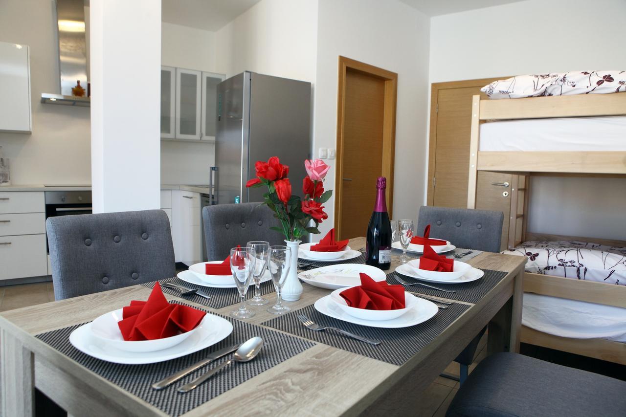 Charming San Simon Beach Apartment Jn Izola Exterior foto