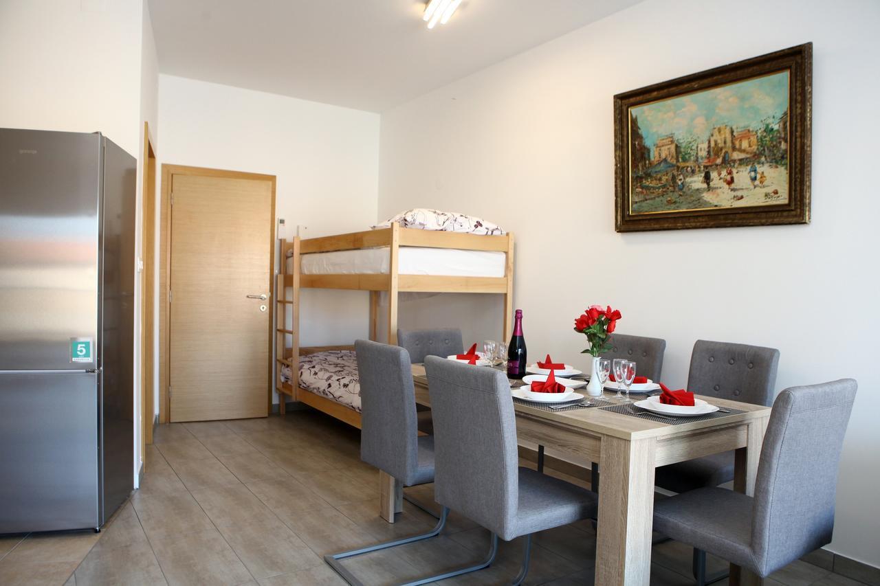 Charming San Simon Beach Apartment Jn Izola Exterior foto
